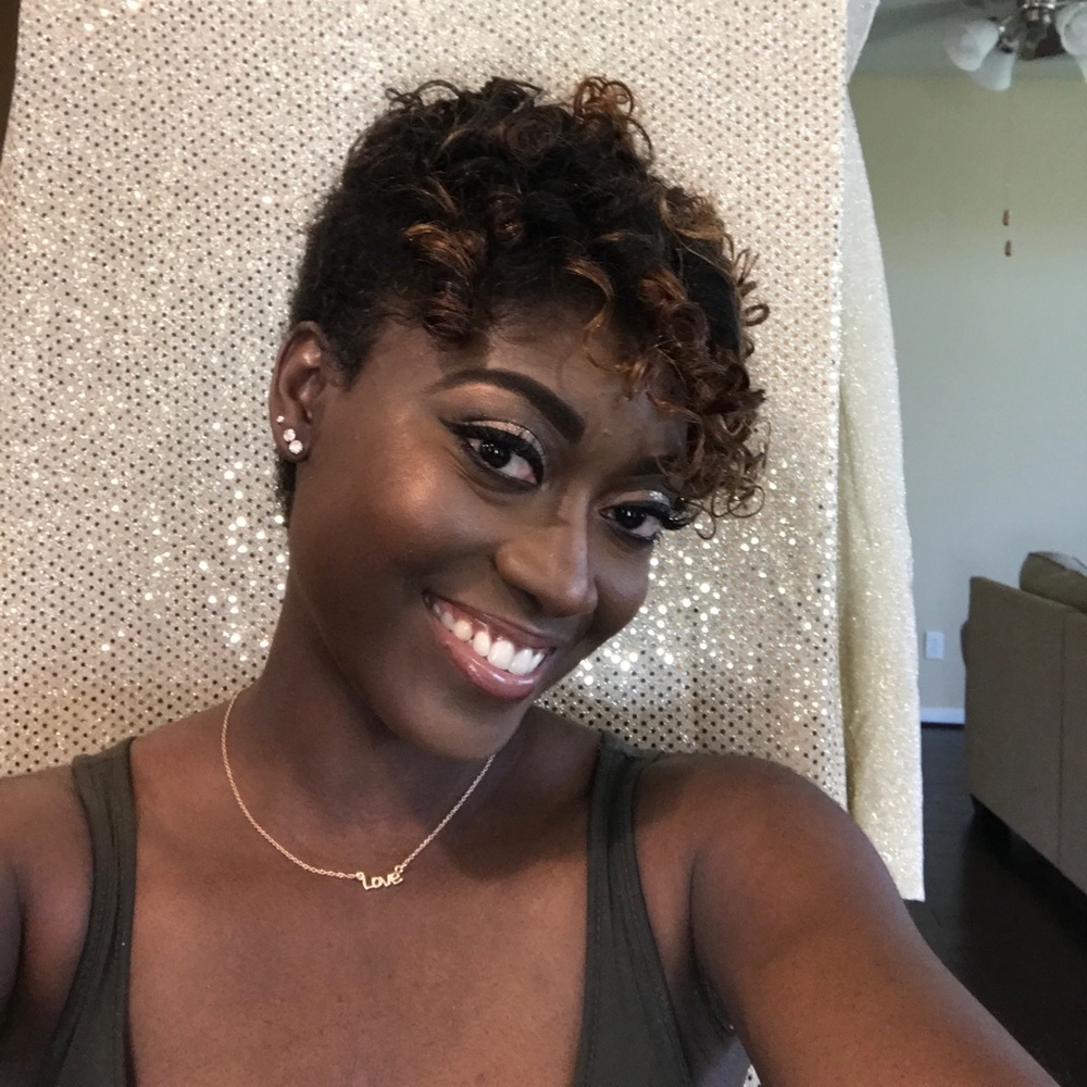 Meet your Posher, Brittany